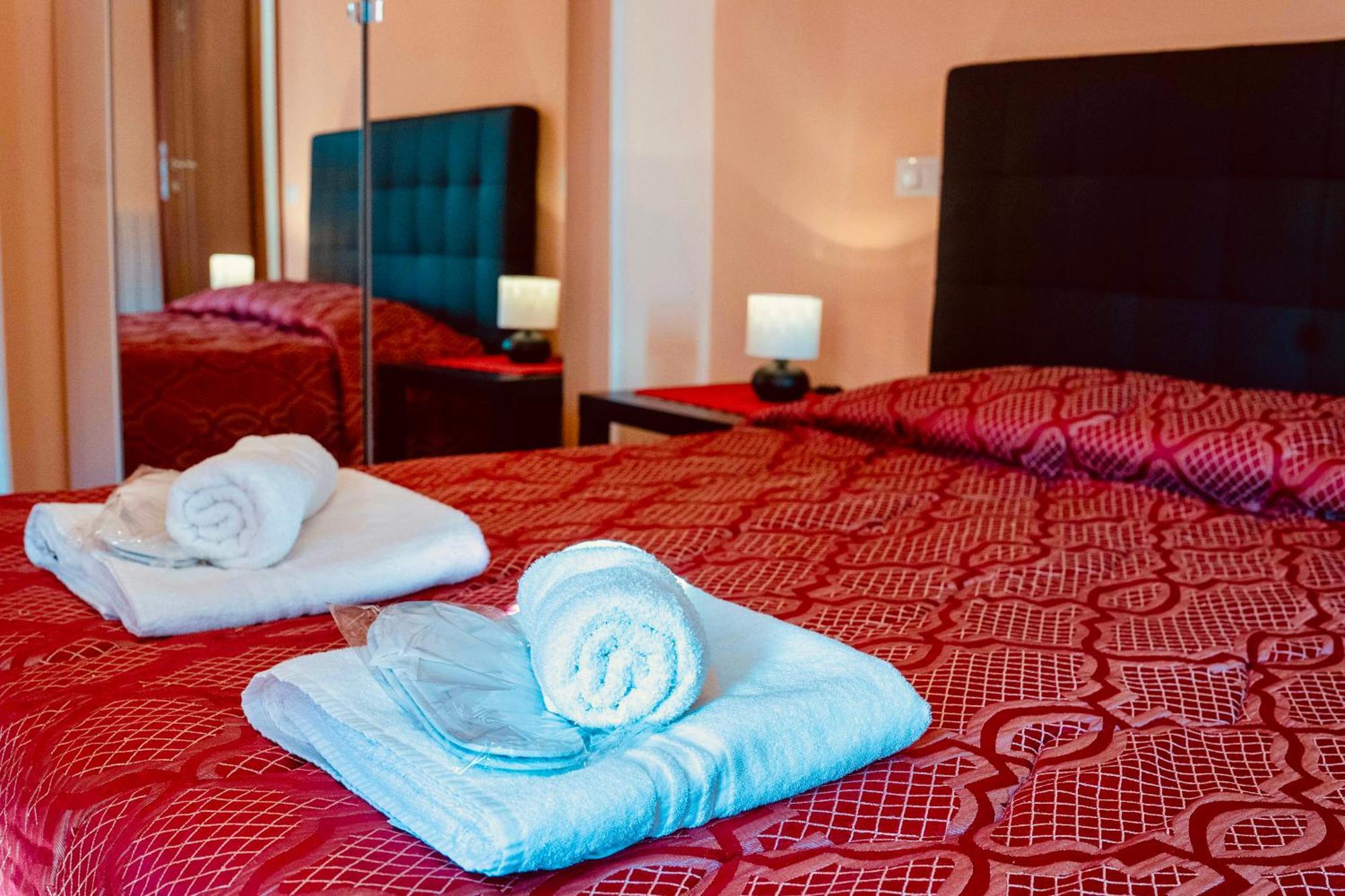רומא Miclad Colosseum Guest House מראה חיצוני תמונה