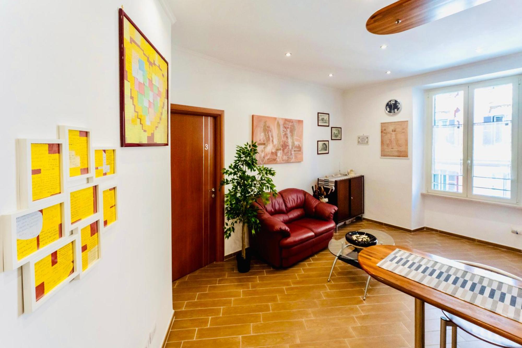 רומא Miclad Colosseum Guest House מראה חיצוני תמונה
