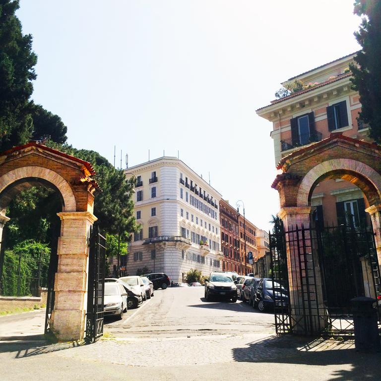 רומא Miclad Colosseum Guest House מראה חיצוני תמונה