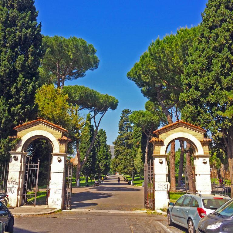 רומא Miclad Colosseum Guest House מראה חיצוני תמונה